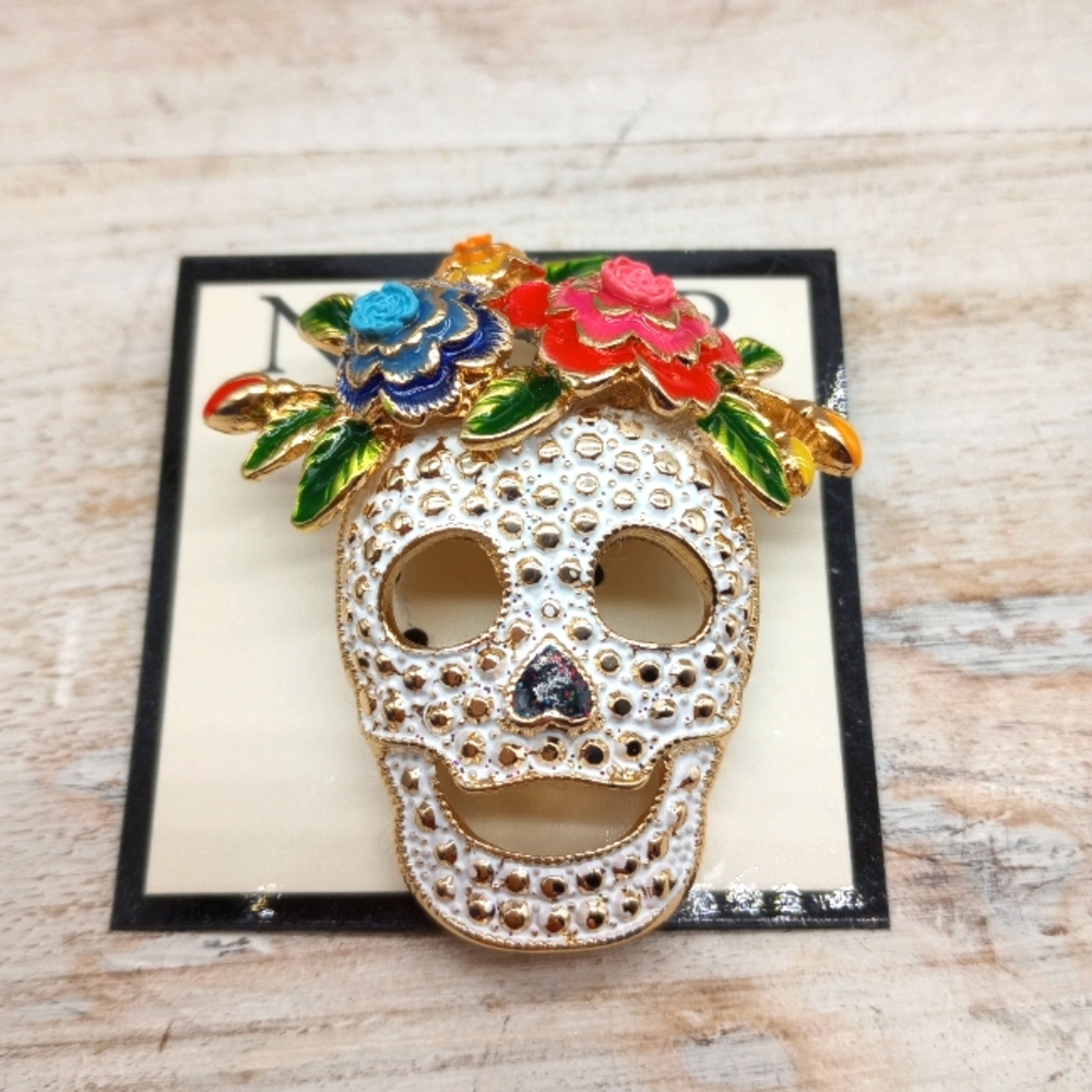 Napier Sugar Skull with Flower Halo Pin
